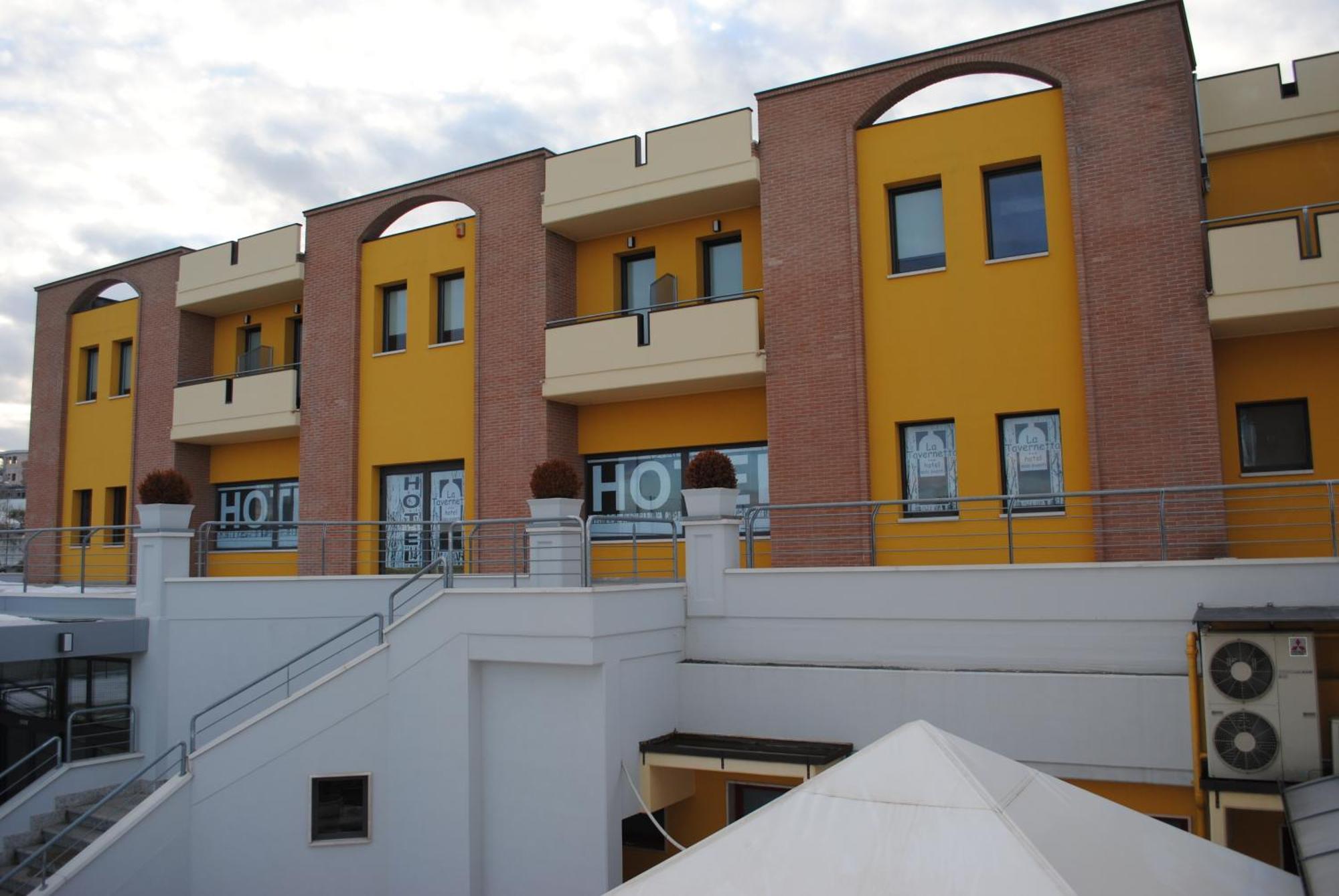 Hotel La Tavernetta Campobasso Kültér fotó