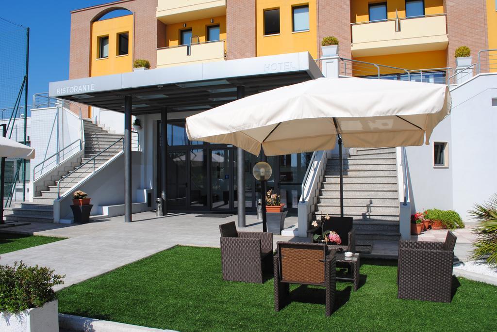 Hotel La Tavernetta Campobasso Kültér fotó