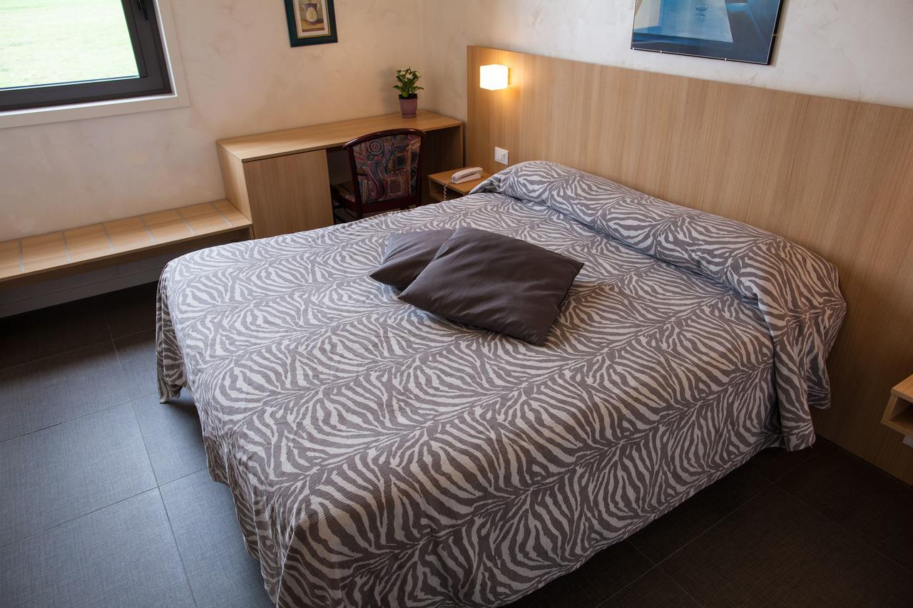 Hotel La Tavernetta Campobasso Kültér fotó