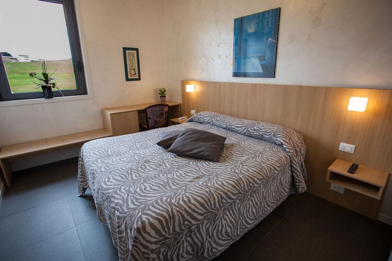 Hotel La Tavernetta Campobasso Kültér fotó